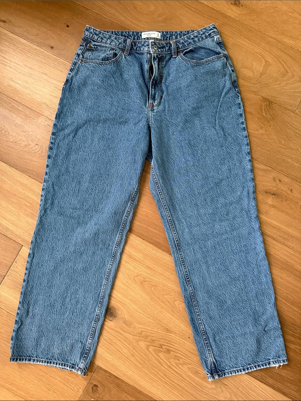 Abercrombie & Fitch High Rise Loose, Size 32(14R)
